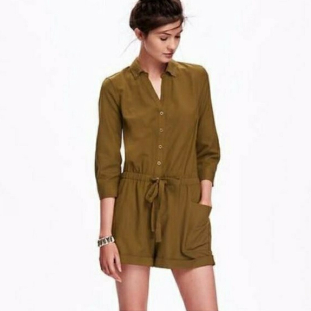 Old navy 3/4 sleeve olive short jumpsuit size XS